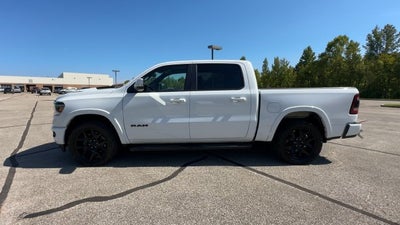 2020 RAM 1500 Laramie Crew Cab 4x4 5'7" Box