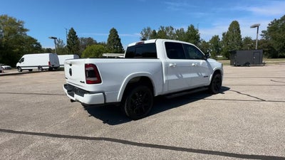 2020 RAM 1500 Laramie Crew Cab 4x4 5'7" Box