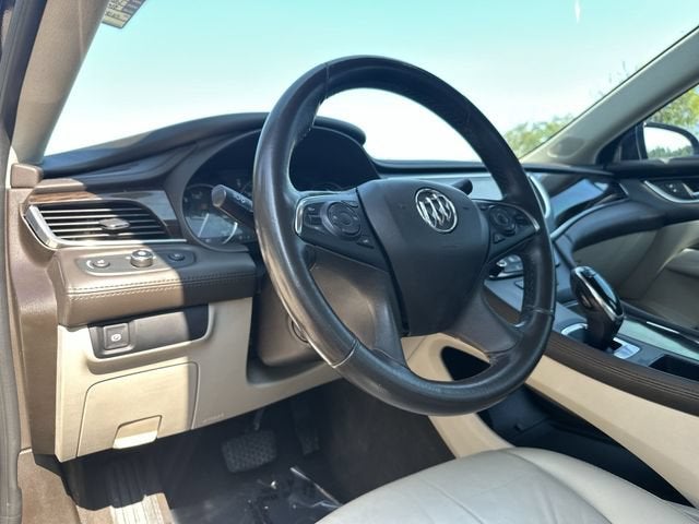 2017 Buick LaCrosse Essence
