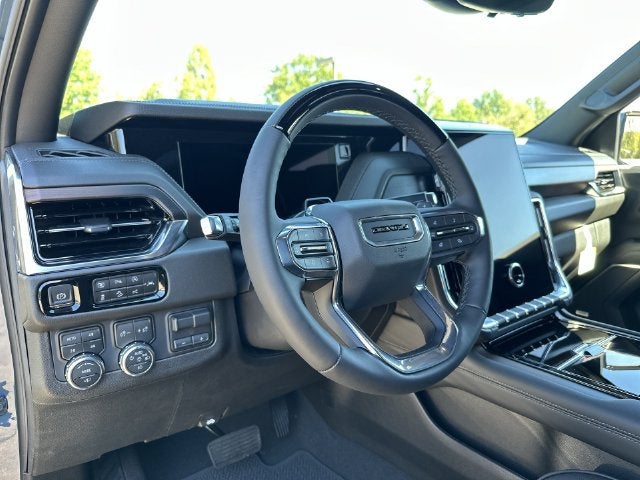2026 GMC Yukon Denali - Photo 16