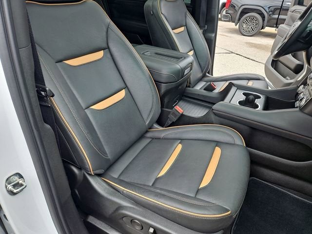 2023 GMC Yukon XL AT4