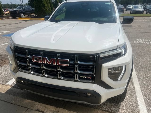2024 GMC Canyon AT4