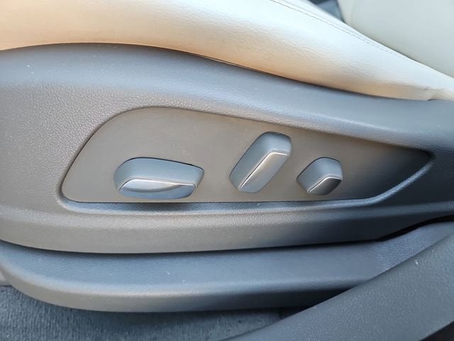 2017 Cadillac XT5 Luxury AWD