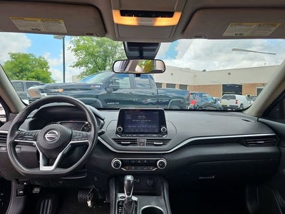 2022 Nissan Altima SV FWD