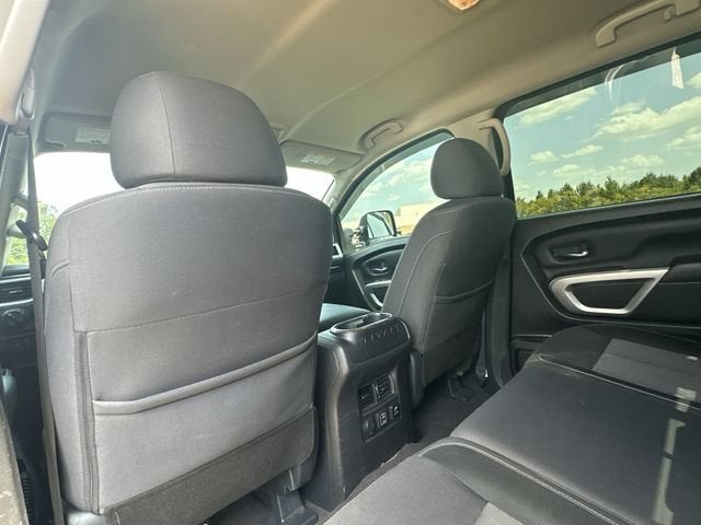 2021 Nissan TITAN Crew Cab SV 4x2