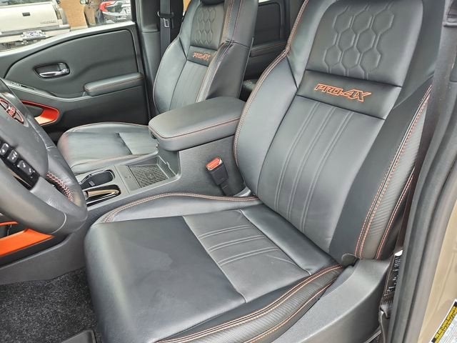 2023 Nissan Frontier Crew Cab PRO-4X 4x4