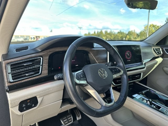 2025 Volkswagen Atlas 2.0T SEL Premium R-Line