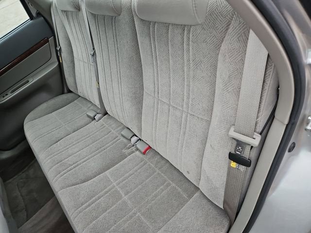 2005 Chevrolet Impala Base