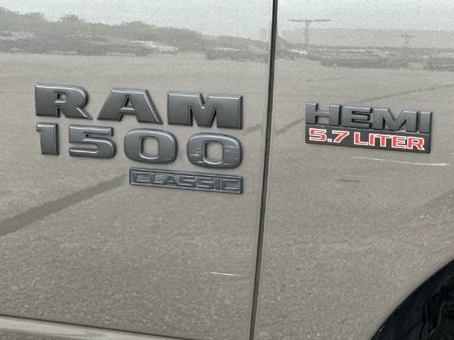 2022 RAM 1500 Classic Tradesman Crew Cab 4x4 5'7" Box