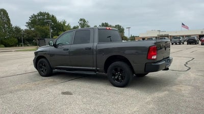 2022 RAM 1500 Classic Tradesman Crew Cab 4x4 5'7" Box