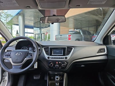 2020 Hyundai Accent SE