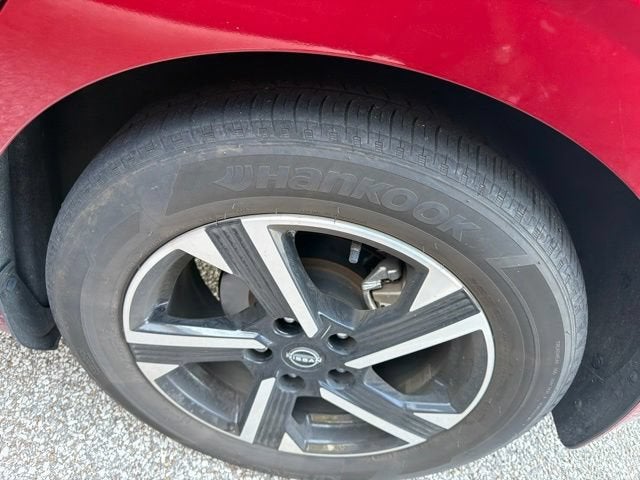 2024 Nissan Sentra SV Xtronic CVT