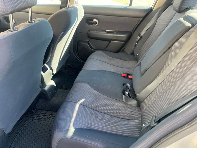 2008 Nissan Versa 1.8 SL
