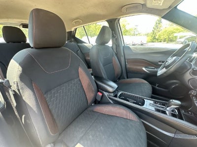 2022 Nissan Kicks SR Xtronic CVT