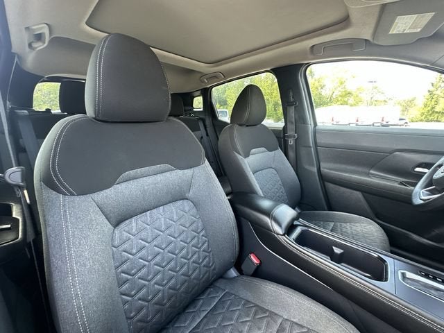 2025 Nissan Kicks SV Intelligent AWD