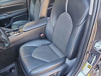 2022 Toyota Camry SE AWD