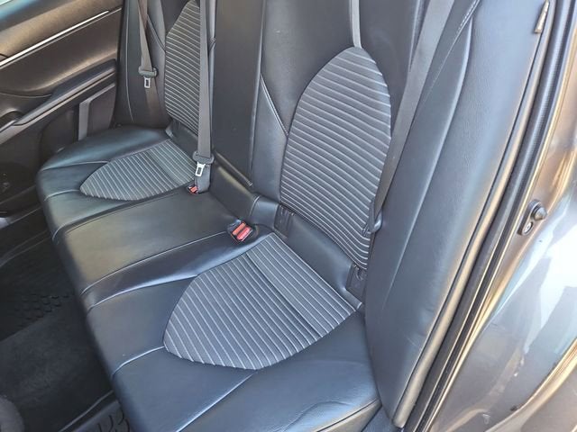 2022 Toyota Camry SE AWD