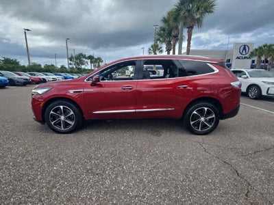 2022 Buick Enclave Essence