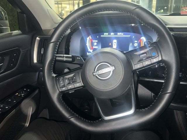 2025 Nissan Pathfinder Platinum 4WD