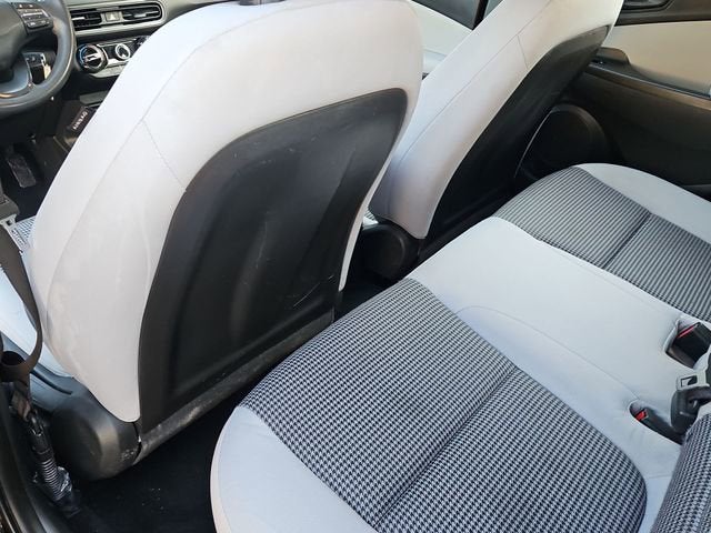 2022 Hyundai Kona SE